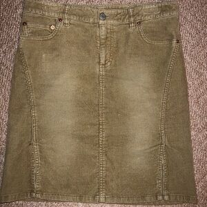 BUNDLE 5 for $50 👗👚
American Eagle Outfitters Tan Corduroy Pencil Skirt